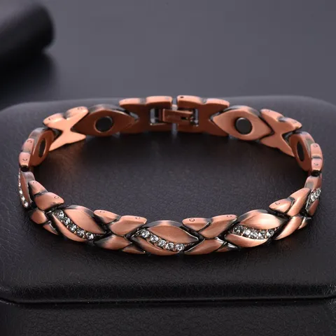 Edgy Titanium Steel Magnetic Leaf Bracelet Luxurious Copper Plated Rhinestone Leaf Chain Adjustable Bracelet For Unisex Hand Jewelry Daily Gift