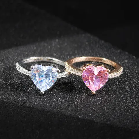 Bague de Fiançailles Romantique en Cuivre en Forme de Cœur avec Strass pour Femme Bague en Cœur Plaqué Or Rose Argent Cadeau de la Saint Valentin