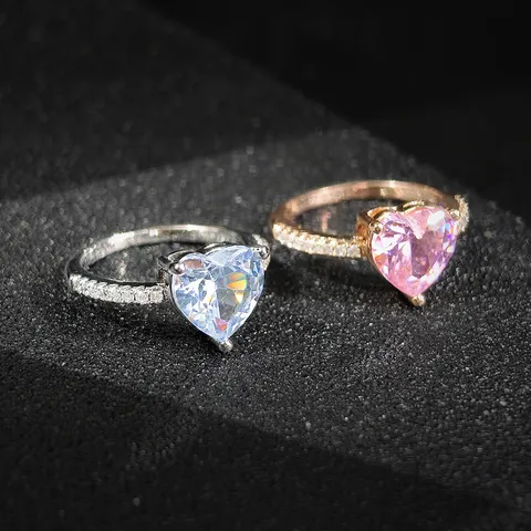 Bague de Fiançailles Romantique en Cuivre en Forme de Cœur avec Strass pour Femme Bague en Cœur Plaqué Or Rose Argent Cadeau de la Saint Valentin