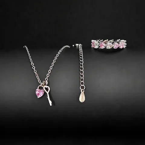 Doux Frais Parure Bijoux Coeur en Cuivre et Strass Collier Pendentif Clé Serrure Bague Alliance Assortie pour Femme Fête Cadeau