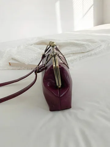 Retro Shell Shoulder Bag For Women Vintage PU Leather Crossbody Bag With Metal Kiss Lock Buckle Ethnic Strap Chain Handbag
