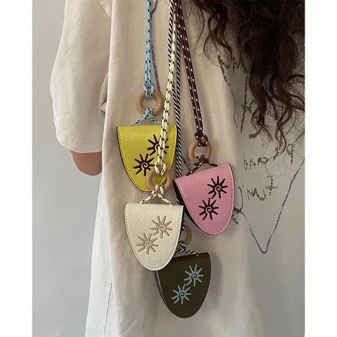 Koreanischer Stil Sonnenblume Leder Brillenhalter Halskette Damen Sommer Casual Hals Hängende Sonnenbrille Clip Mode Pullover Kette Schmuck