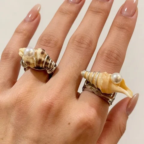 Bague Coquillage Naturel Style Océan en Alliage Perle Artificielle Fait Main Design de Niche Bijoux de Vacances pour Femmes