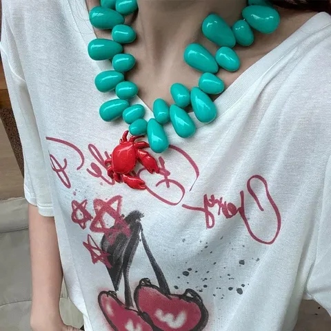 Collier Ras du Cou en Perles de Résine Style Station Balnéaire pour Femmes Pendentif Homard Crabe 3D Exagéré Chaîne Bijoux de Vacances Cadeau