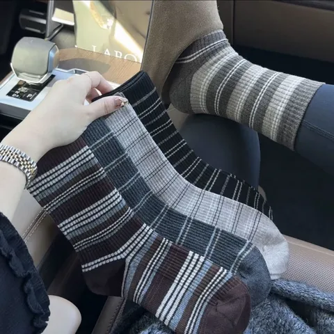 Damen Retro Gestreifte Baumwollmischung Wadenstrümpfe Herbst Und Winter Modisch Vielseitig Lässig Warm Halten Hohe Taille Lange Socken