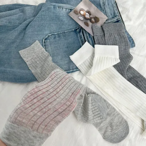 Damen Japanischer Stil Einfarbig Vertikal Gestreifte Mittelsocken Süß Sommer Atmungsaktiv Casual Crew Socken
