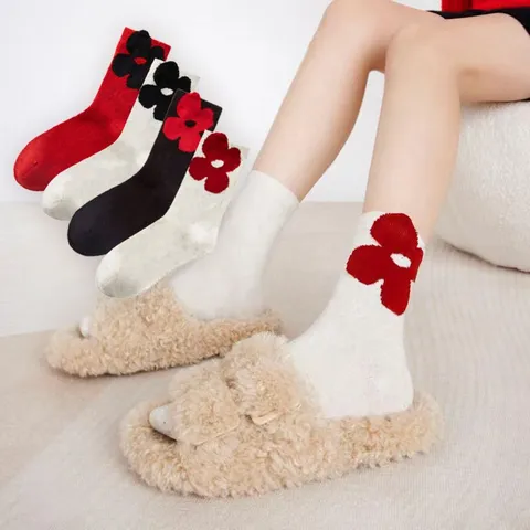 Damen Slouch Socken Süße 3D Blumenmuster Wadenlänge Baumwollmischung Casual Strumpfwaren Mode Atmungsaktive Alltags Socke