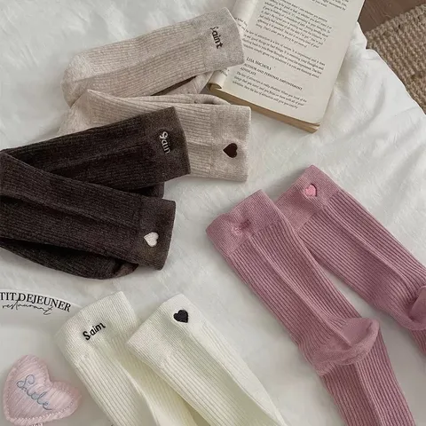 Calze a Metà Polpaccio da Donna con Ricamo Cuore Lettera in Maglia di Cotone Vintage Casual Quotidiano