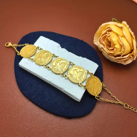 Bracciale Moneta Vintage per Donna Boemo Acciaio al Titanio Placcato Oro Ciondolo Medaglia Retro Moda Gioielli Accessorio Regalo