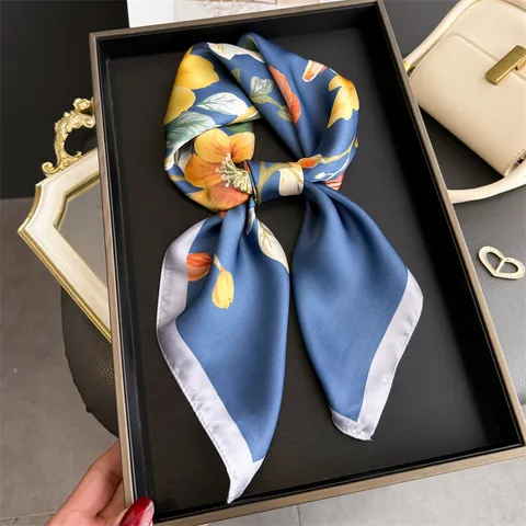 Women's Fashion Printed Square Scarf Elegant Satin Neckerchief Sun Protection Hair Band Hair Scarf For Daily Wear