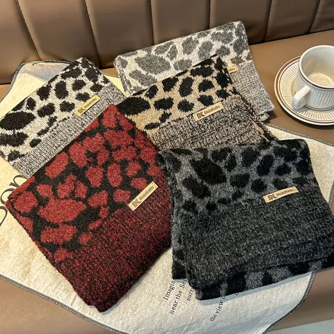 Women Winter Warm Leopard Print Knitted Scarf Soft Casual Chic Long Fashion Neck Scarf Polyester Daily Wear