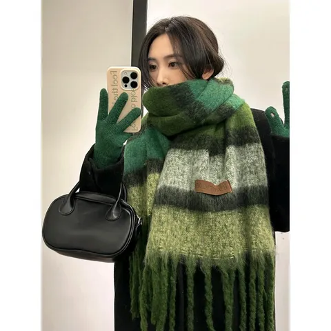 Bufanda Larga de Mohair a Cuadros Cálida y Gruesa de Invierno Unisex Color Degradado Borlas Moda Cuello