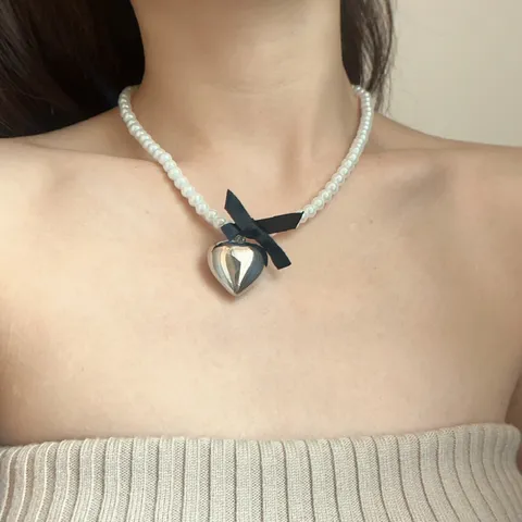Sweet Heart Bowknot Artificial Pearl Necklace For Women Alloy Satin Ribbon Choker Light Luxury Heart Pendant Snake Chain Jewelry