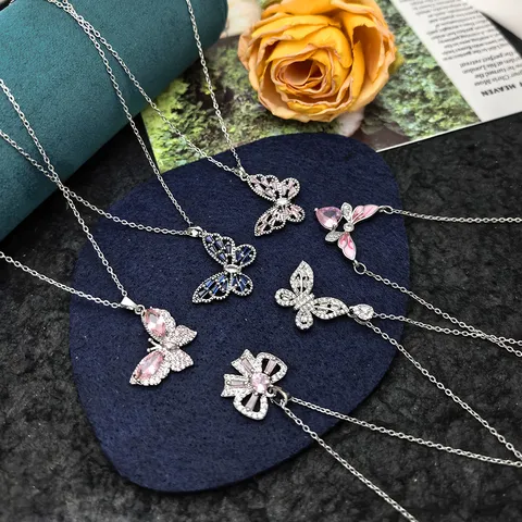 Collana Con Ciondolo a Farfalla in Acciaio al Titanio Minimalista Per Donne Girocollo Strass Zircone Gioielli di Moda