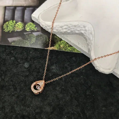 Collana con Pendente in Acciaio Titanio Strass Cavallo Cuore Chiave Goccia Choker Gioielli Regalo Donna