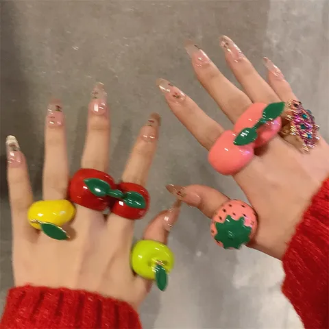 Niche-ontwerp Emaille Druppel Fruit Ringen Voor Vrouwen Zoete Coole Macaron Kleur Aardbei Appel Legering Strass Vingerring Sieraden