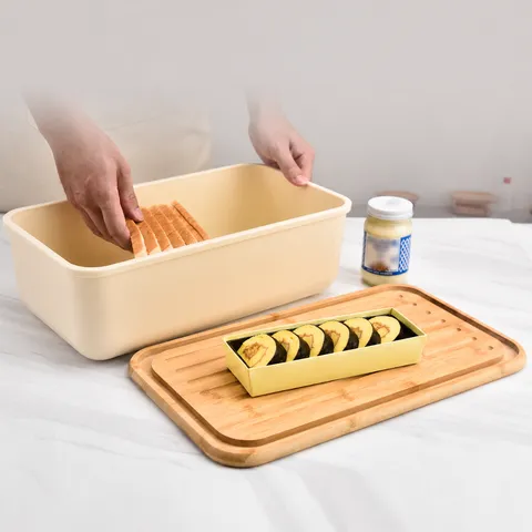 Large Capacity Plastic Bread Box Food Storage Container With Bamboo Wood Lid For Kitchen Toast Storage