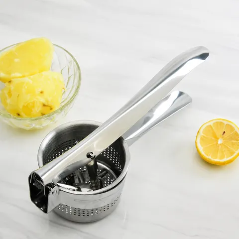 Stainless Steel Potato Ricer Manual Fruit Juicer Kitchen Tool With Side Holes Heavy Duty Food Press Masher For Home Cooking