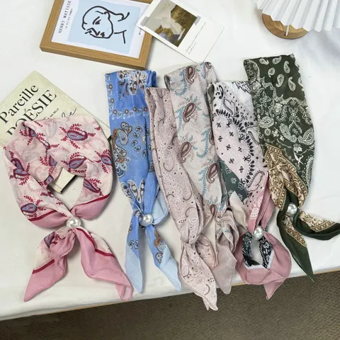 Japanese Vintage Paisley Printed Polyester Neck Scarf With Artificial Pearl Buckle Elegant Small Silk Shawl For Women