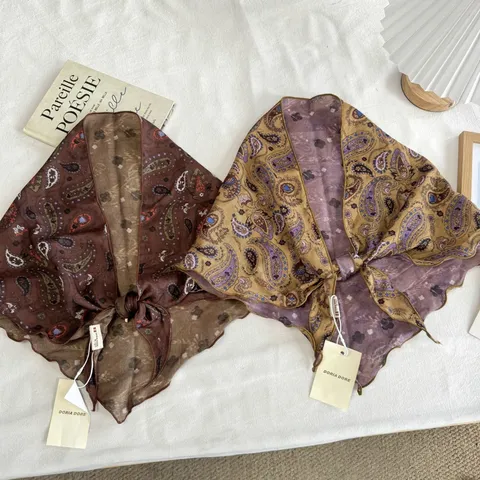 Dames Retro Paisleypatroon Driehoekige Sjaal Etnisch Satijn Heupsjaal Veelzijdige Bandana Lente Herfst Dunne Sjaal