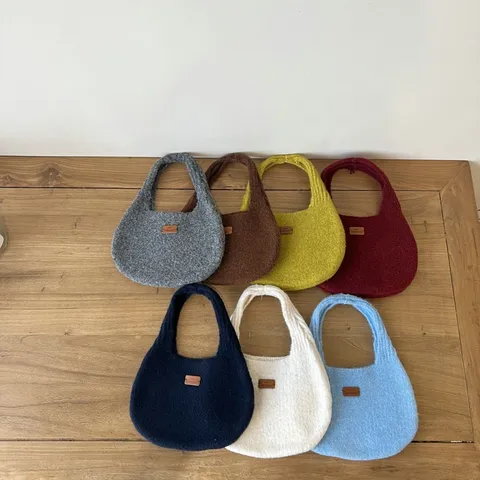 Korean Style Soft Plush Knit Handbag For Women Solid Color Warm Woolen Top Handle Bag Casual Autumn Winter Tote Purse