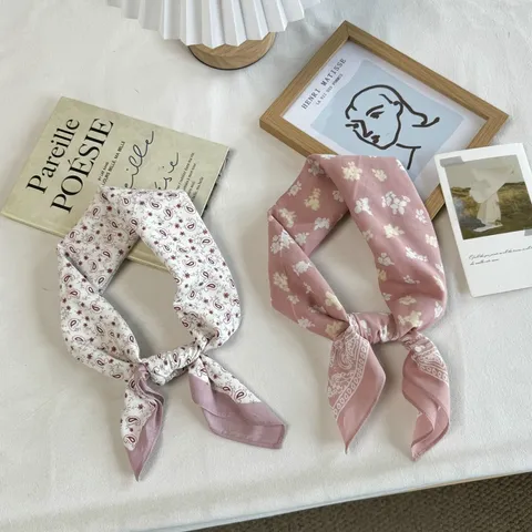 Women Casual Cotton Square Scarf Fresh Floral Paisley Printed Head Wrap Neck Scarf Breathable Sun Protection Decorative Fashion Bandana