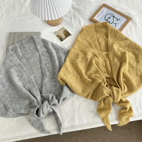 Écharpe Triangulaire Tricotée De Couleur Unie Style Ins Coréen Pour Femmes Automne Hiver Foulard À Nouer Cœur Ajouré Châle