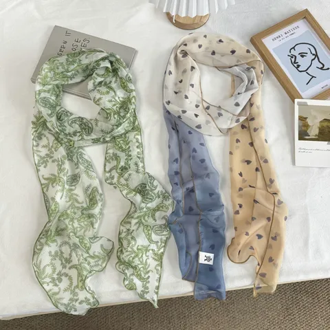 Pañuelo Largo de Poliéster de Moda Degradado Patchwork Paisley Corazón Estampado Bufanda Estrecha de Seda Ligero Envoltura de Cuello Decorativa para Mujer Viaje Diario