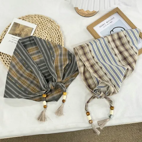 Vintage Plaid Beaded Triangle Scarf For Women Polyester Printed Scarf With Tassels Fashion Neck Scarf Wrap Hair Accessory