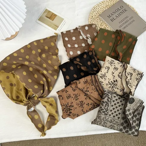 Vintage Polka Dot Geometric Print Polyester Triangle Scarf For Women Korean Style Decorative Hair Band Neck Wrap Casual Headscarf Accessories