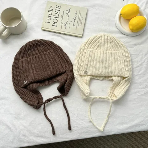 Gorro de Punto 100% Lana para Mujer con Orejeras Invierno Cálido Gorro Lei Feng Color Sólido Moda Urbana