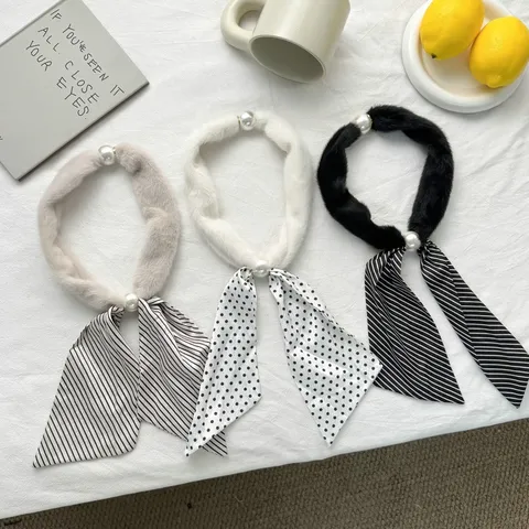 Women Plush Scarf With Artificial Pearl Magnetic Buckle Satin Ribbon Neckwear Patchwork Pattern Sweet Warm Scarf Holiday Accessory Jewelry Neck Scarf