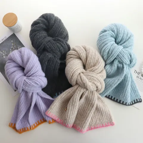 Bufanda de Punto de Mezcla de Lana Estilo Coreano Borde Overlock Calentador de Cuello Térmico Dulce Color Sólido Chal para Mujeres Otoño Invierno