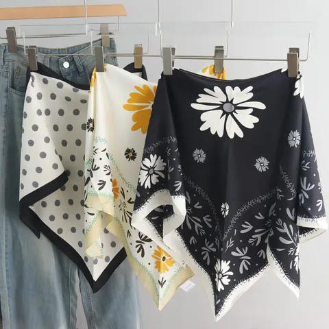 Damen Koreanischer Stil Dreieckstuch Lagenlook Hüfttuch Bedruckt Blumen Punkte Polyesterschal Eleganter Wickel Accessoire
