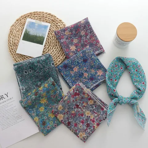 Fresh Pastoral Style Cotton Blend Ditsy Floral Square Scarf Women Elegant Comfortable Soft Decorative Small Neck Scarf Bandana