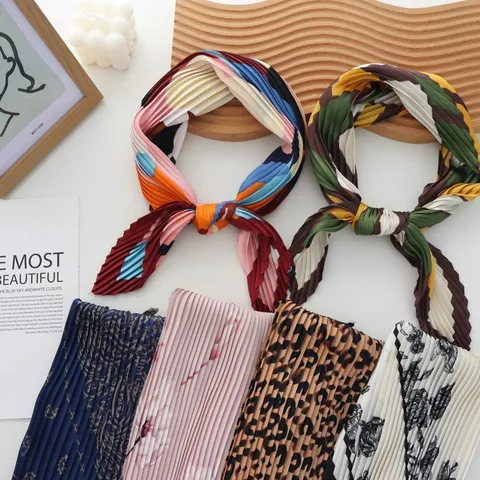 Foulard Carré Plissé pour Femmes Mode Imprimé Tour de Cou Élégant Bandeau Ruban de Sac à Main Bureau Châle Foulard