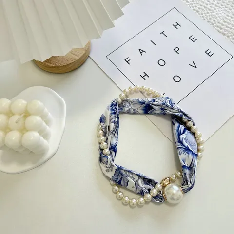 Women's Fashion Long Polyester Scarf With Pearl Magnetic Buckle Elegant Floral Print Neck Scarf Lightweight Daily Wear Neckwear