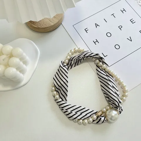 Women's Fashion Long Polyester Scarf With Pearl Magnetic Buckle Elegant Floral Print Neck Scarf Lightweight Daily Wear Neckwear