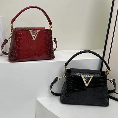 Women Fashion Crocodile Pattern PU Leather Crossbody Bag Luxury Designer Style Top Handle Shoulder Bag Casual Handbag
