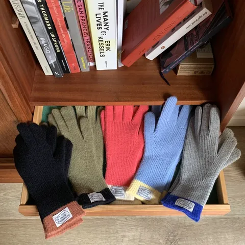 Women Cute Knit Gloves Autumn Winter Warm Color Block Full Finger Gloves Touchscreen Compatible Polyester Knitted Mittens