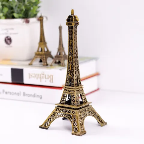 Retro Metal Eiffel Tower Model Vintage Architecture Figurine Home Decor Wine Cabinet Living Room Ornament Craft Gift