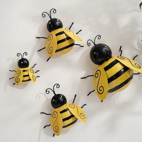 Creative Iron Simulation Bee Ladybug Ant Pendant Outdoor Garden Lawn Wall Decoration Metal Hanging Ornament