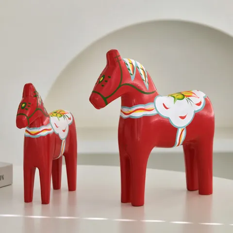Nordic Wooden Dala Horse Ornaments Hand-Painted Lucky Animal Figurine Creative Home Decor Crafts Gift
