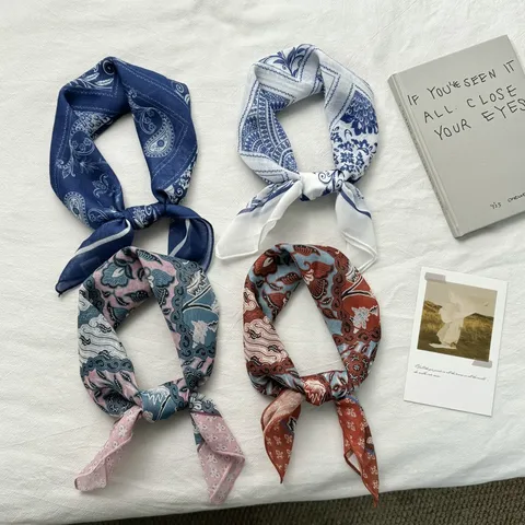 Dames Paisley Bedrukt Polyester Vierkante Sjaal Mode Minimalistisch Kantoor Halstuch Elegant Glad Decoratieve Kopdoek Voor Shirt Accessoires