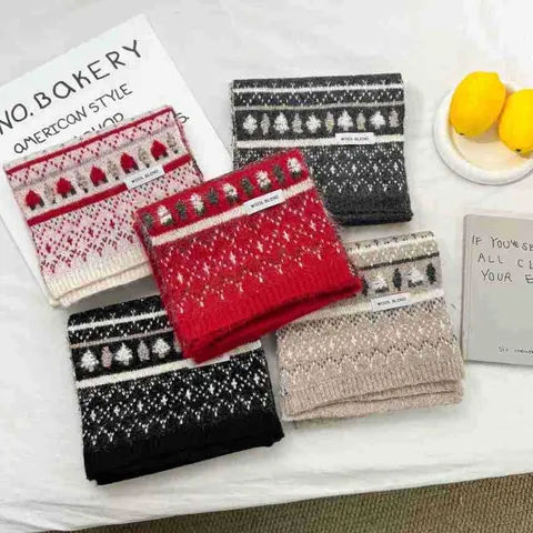 Winter Warm Knitted Scarf For Women Men Christmas Tree Snowflake Pattern Tassel Soft Polyester Neck Warmer Festive Gift