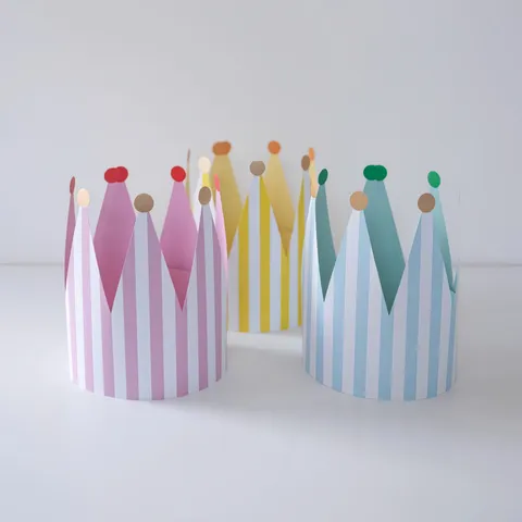 Chapeau en Papier d'Anniversaire Couleur Morandi Première Fête d'Enfant Décoration Chapeau Conique Accessoire Photo