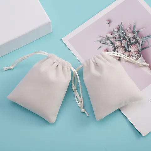 Off-White Langflor-Plüsch Kordelzug Schmuckbeutel Weicher Samt Aufbewahrungsbeutel Für Ohrringe Ringe Geschenke Kleinteile Verpackung
