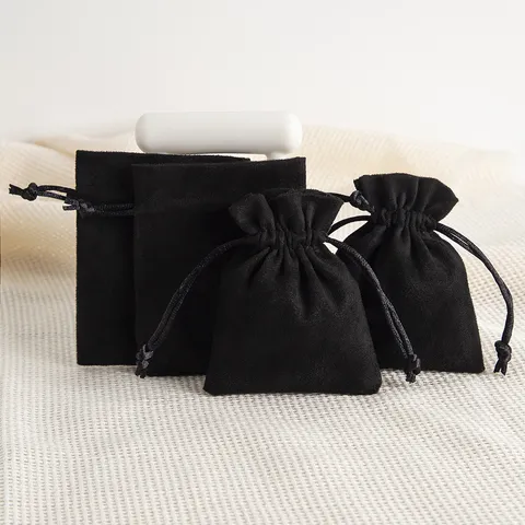 Effen Kleur Suède Sieradenzakje Trekkoord Cadeau Verpakkingszakje Voor Ketting Hanger Ringen Accessoires Kleine Opbergtas Zwart