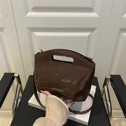 Damen Mode PU Leder Achseltasche Minimalistische Glänzende Einfarbige Umhängetasche Schicke Pendler Schulter Handtasche
