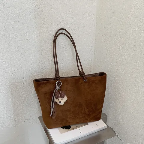 Women Large Capacity Tote Bag Casual Suede Shoulder Bag Simple Commuter Underarm Bag Stylish Handbag With Pendant